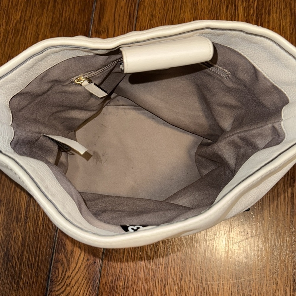 Marc Jacobs White Leather Empire City Bucket Bag - Picture 3 of 10